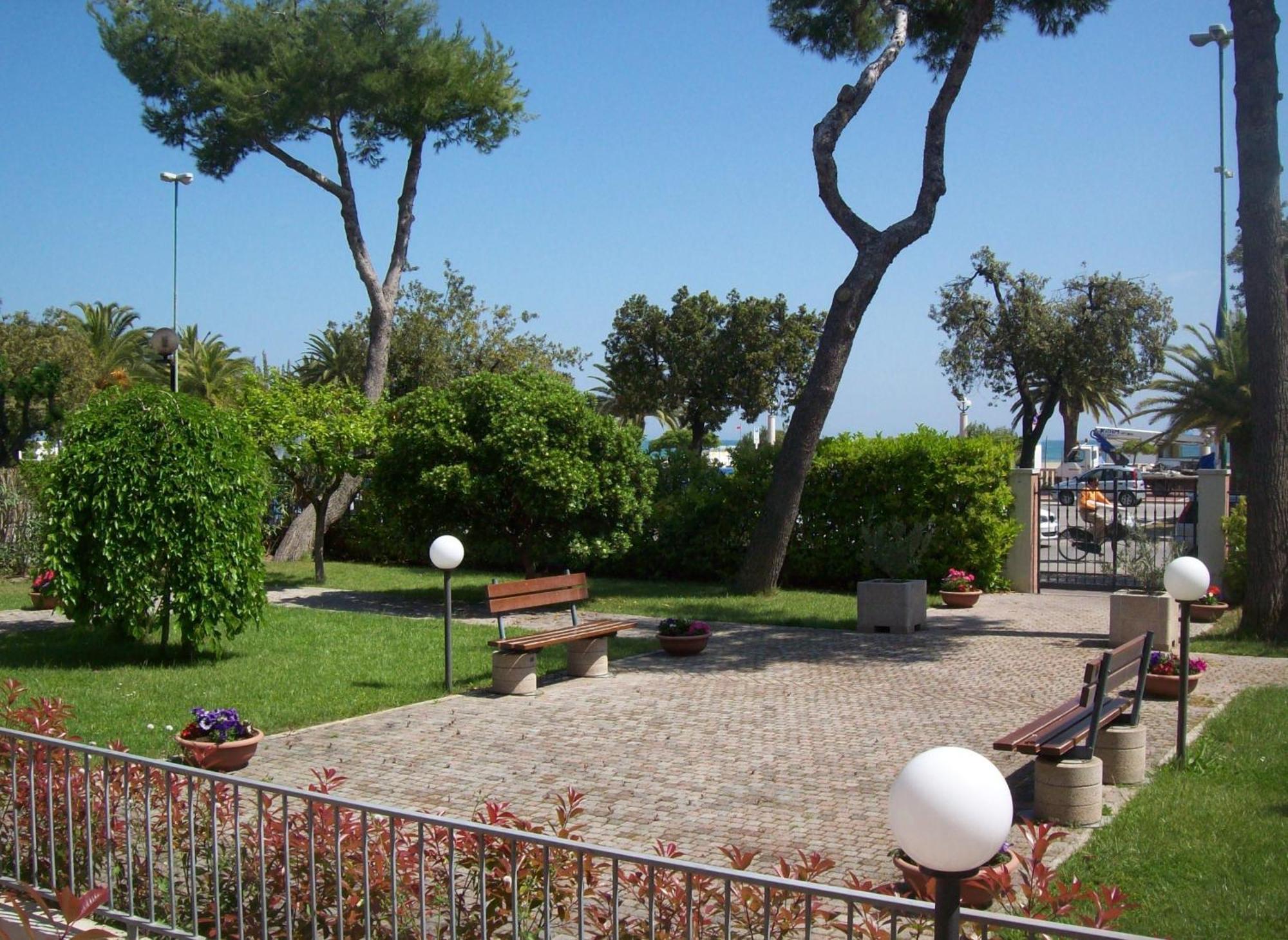 Hotel Sole Giulianova Eksteriør bilde